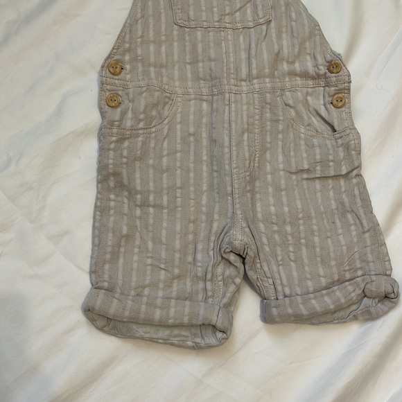 Toddler shortalls - Picture 2 of 3